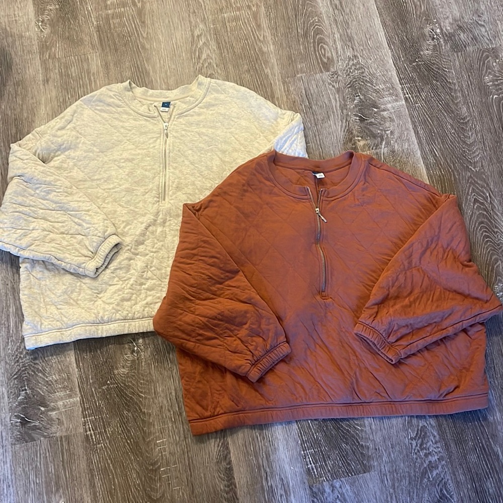 Old Navy 4X cropped quarter-zip sweatshirts